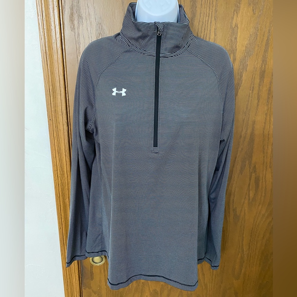 Women’s, Under Armour, Large, Black/Gray Pinstriped 1/2 Zip Long Sleeve Top